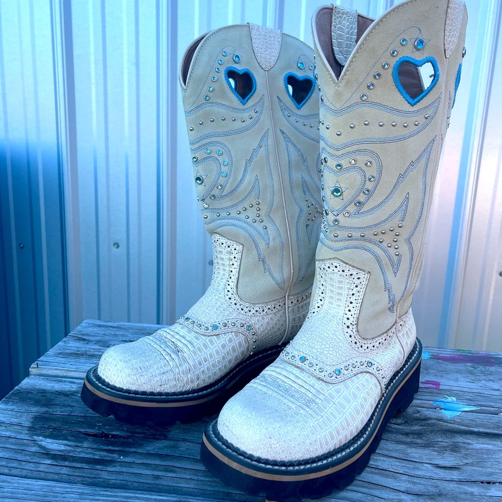 Ariat - Faux Alligator with blue accent stones